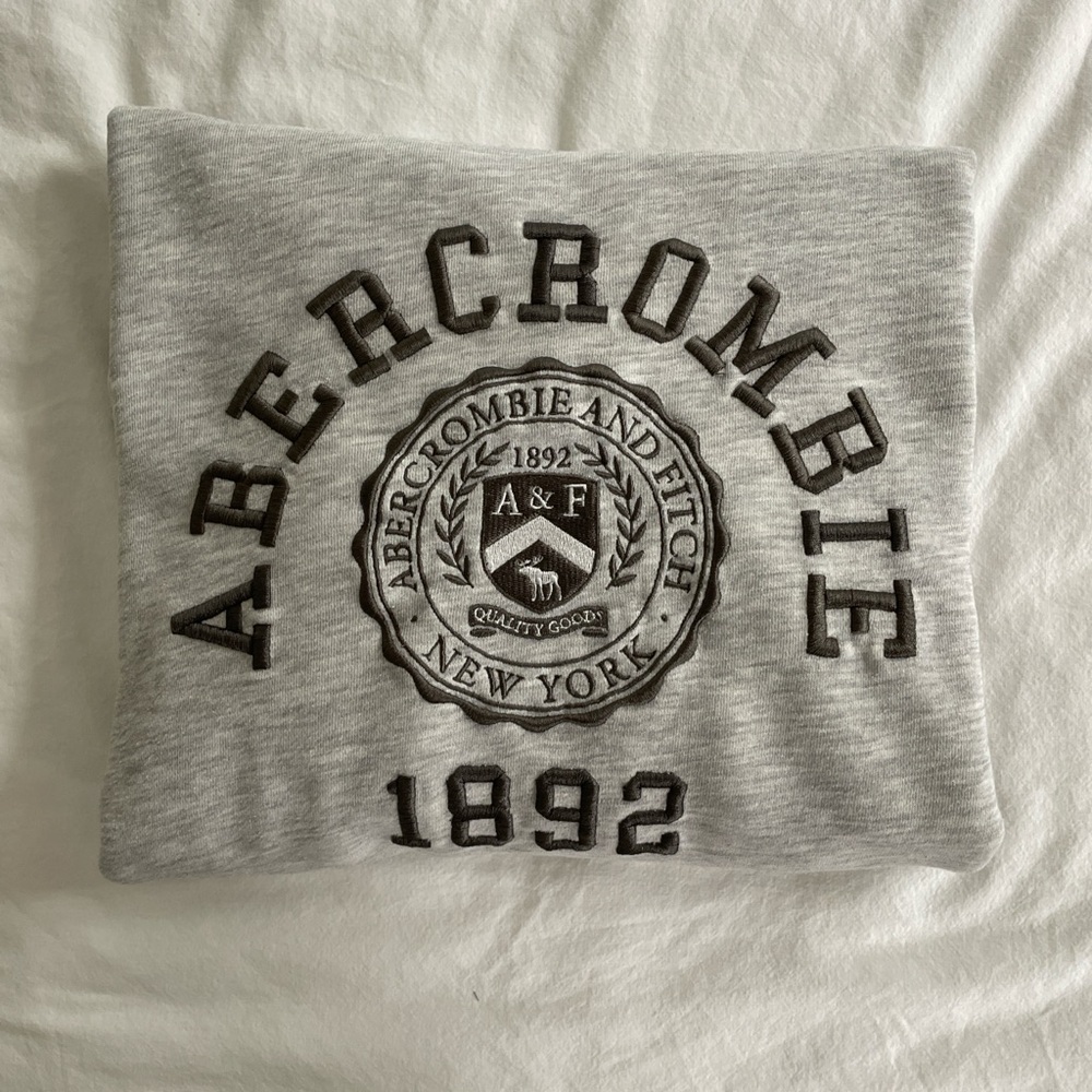 Abercrombie & Fitch Heather Gray Logo Sweatshirt
